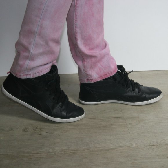 Reebok Hi-Tops - Picture 5 of 9